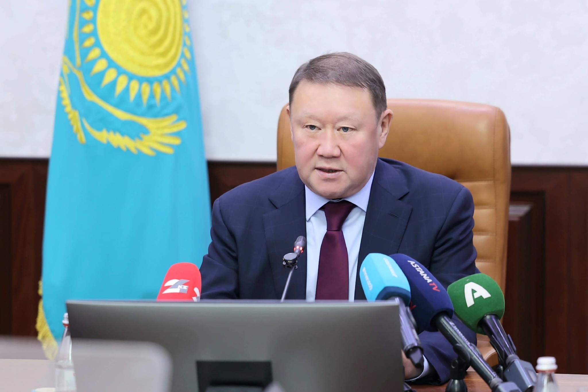 اشىق, سىندارلى ديالوگ جالعاسادى