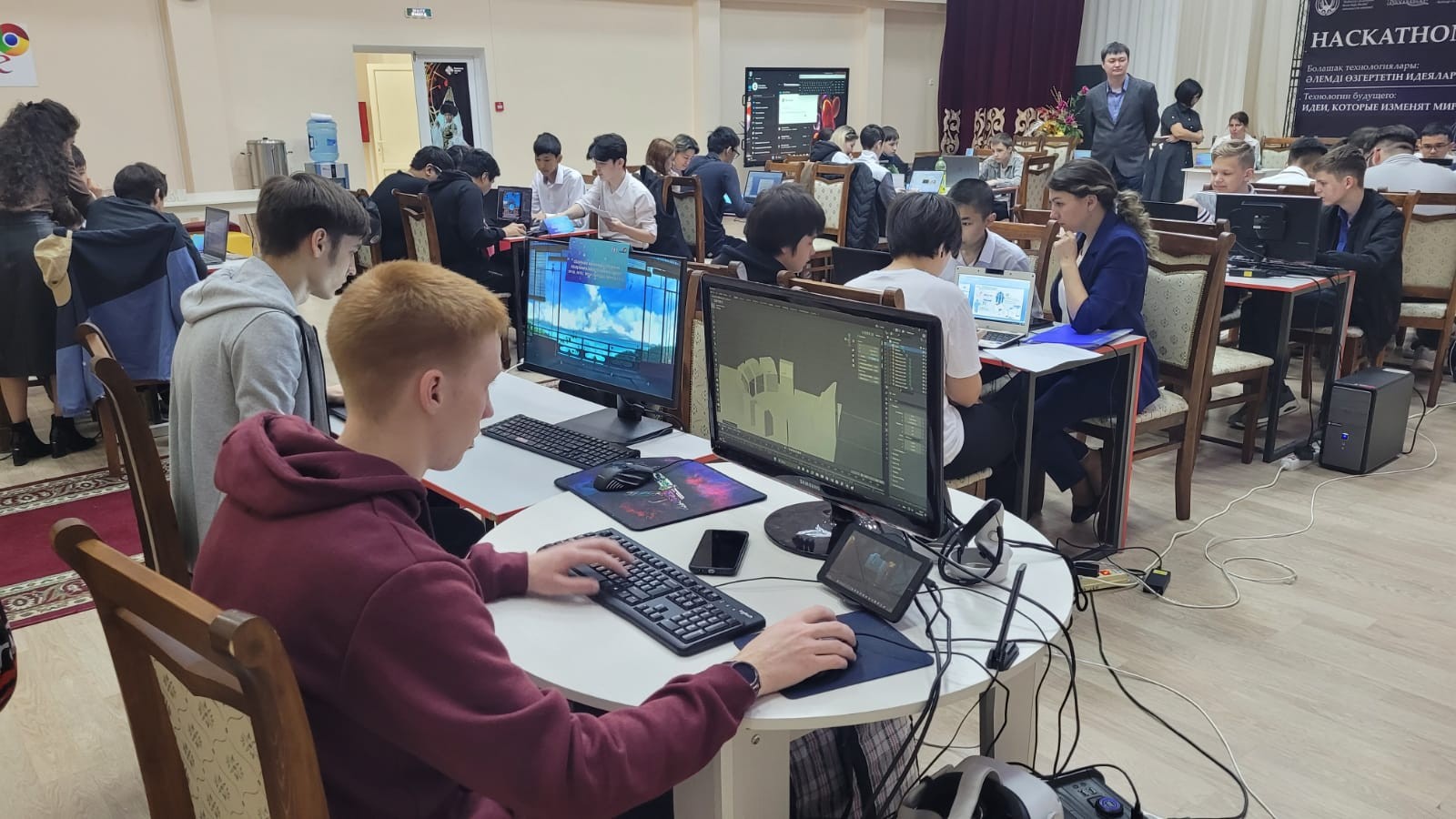 «تسيفرلىق مەكتەپ» ءبىلىم جۇيەسىن قالاي وزگەرتەدى؟