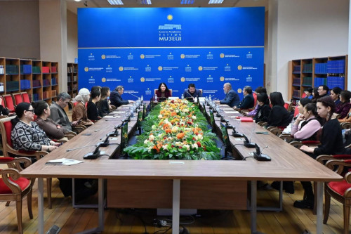 ۇلتتىق مۋزەيدە جاڭا كونستيتۋتسيا جوباسى تالقىلاندى