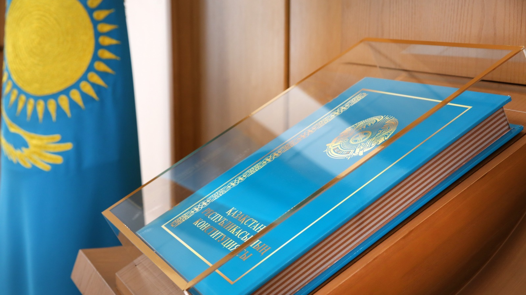 الەۋمەتتىك زەرتتەۋ: قازاقستان حالقىنىڭ 85%-ى جاڭا كونستيتۋتسيا جوباسىن قولدادى