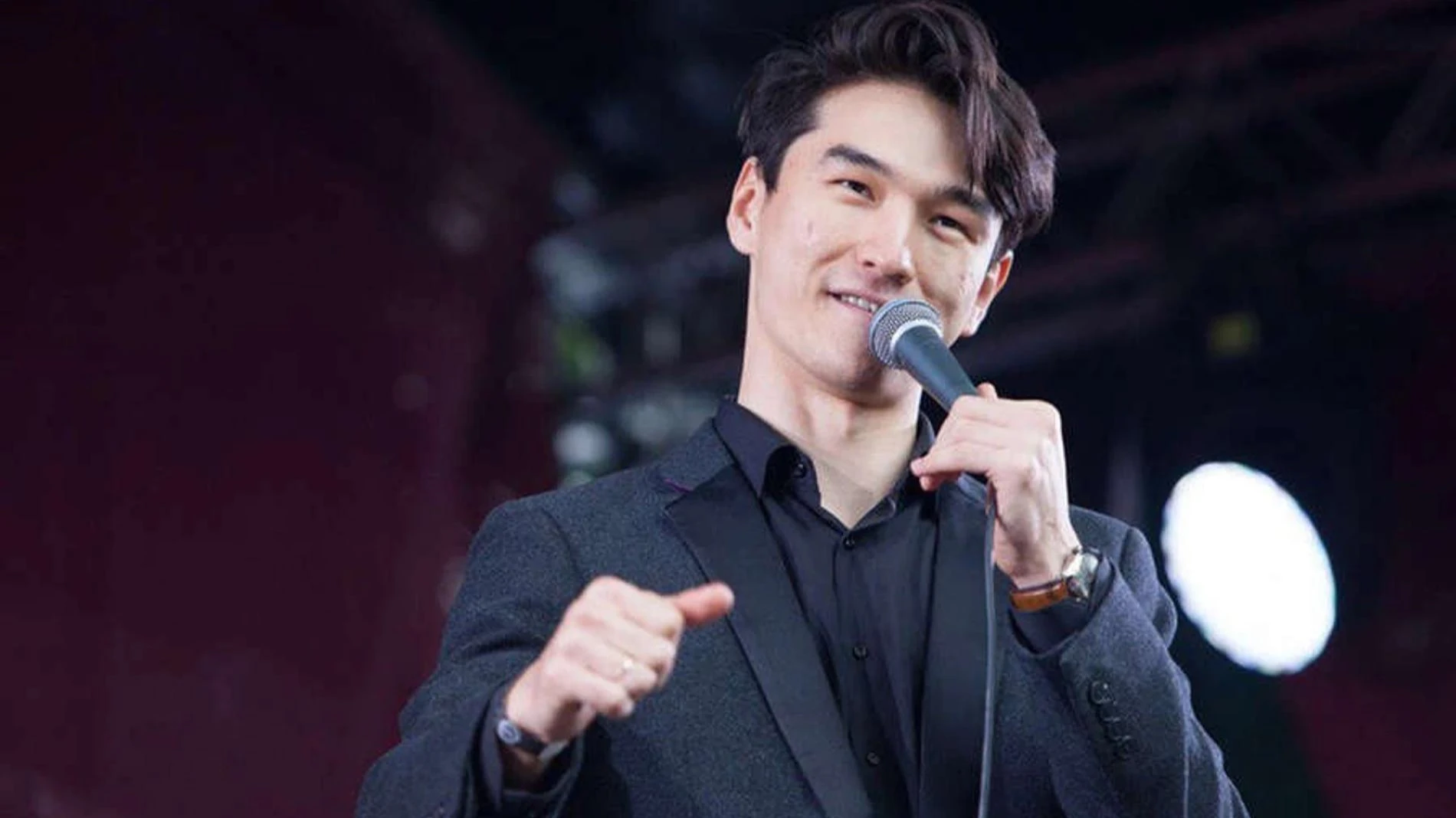 ازىلكەش نۇرلان سابۋروۆقا رەسەيگە 50 جىلعا كىرۋگە تىيىم سالىندى