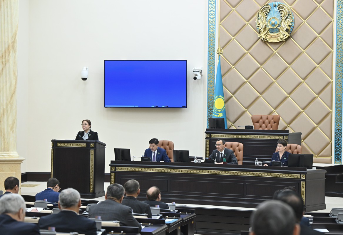 كرەاتيۆتى يندۋستريا تۋرالى زاڭ قارالدى