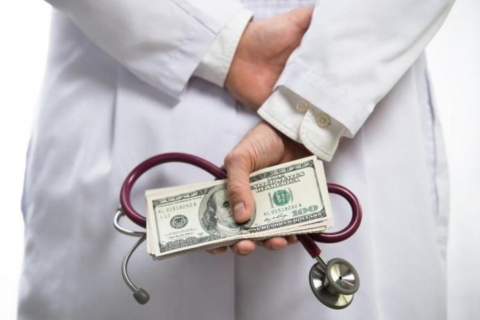 600 ملن تەڭگەدەن استام بيۋدجەت قاراجاتىن جىمقىرۋ: ءوڭىر مەديتسيناسىنداعى بىلىقتىڭ بەتى اشىلدى