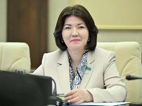 وقۋ-اعارتۋ ءمينيسترى: بۋللينگ ءۇشىن ديرەكتوردى جۇمىستان بوساتۋ – ورىنسىز