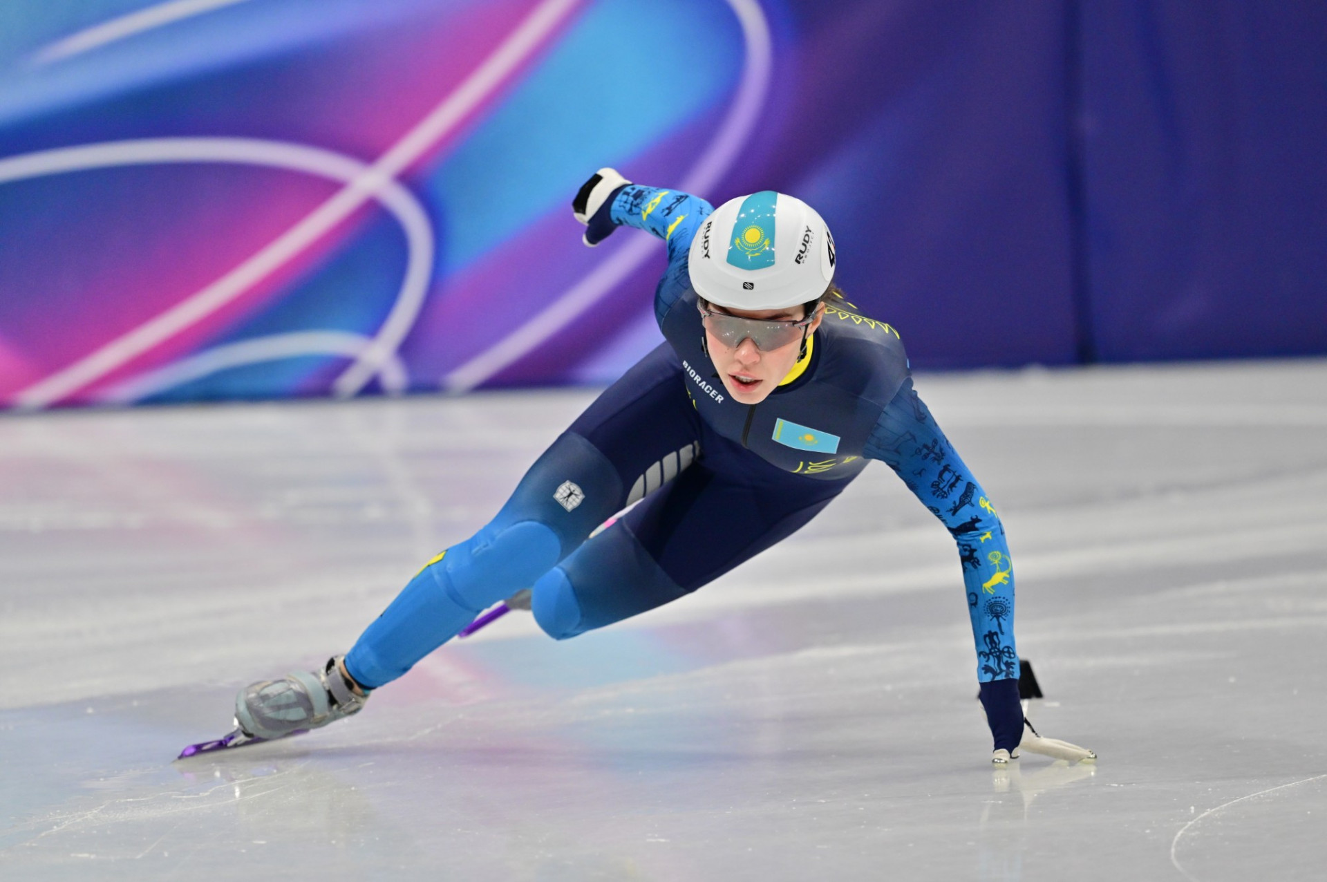 ەل شورت-ترەكشىلەرى 500 مەتر قاشىقتىقتاعى سىندى قانداي ناتيجەمەن اياقتادى؟