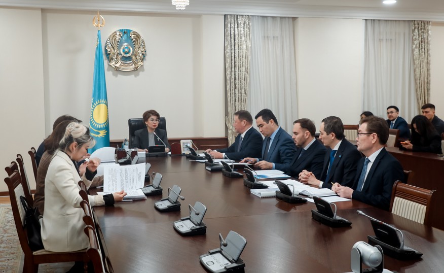 الەۋمەتتىك سالانى وركەندەتۋ – ۋاقىت تالابى