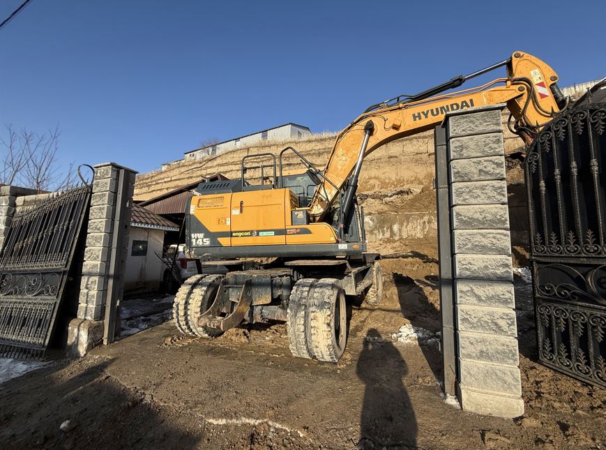 تالعارداعى توسىن جاعداي: 150 تەكشە مەتر توپىراق ۇيلەردى باسىپ قالا جازدادى