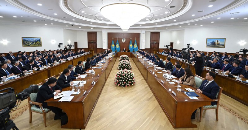 پرەزيدەنت: بيزنەسكە شىن مانىندە قولايلى جاعداي جاسايتىن ناقتى شارالار قابىلداۋ كەرەك