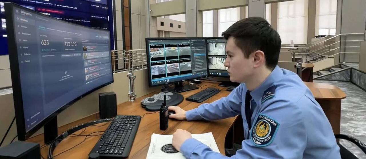 تەحنولوگيا كۇزەتتە: ورال پوليتسەيلەرى تسيفرلى جۇيەنىڭ كومەگىمەن كۇدىكتىنى ۇستادى