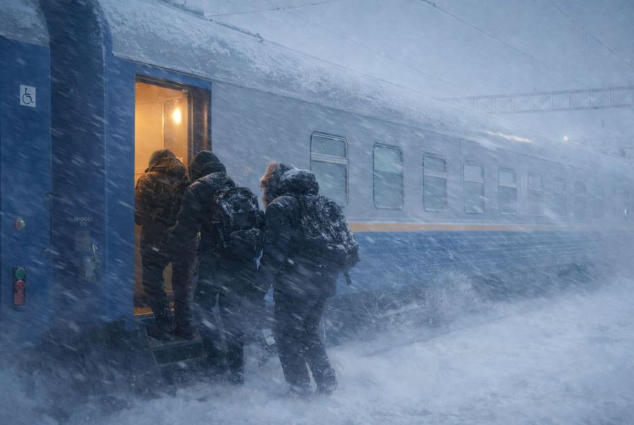 اقتوبە وبلىسىندا جولدا قالىپ قويعان 400 جولاۋشى پويىزبەن تەگىن جەتكىزىلدى