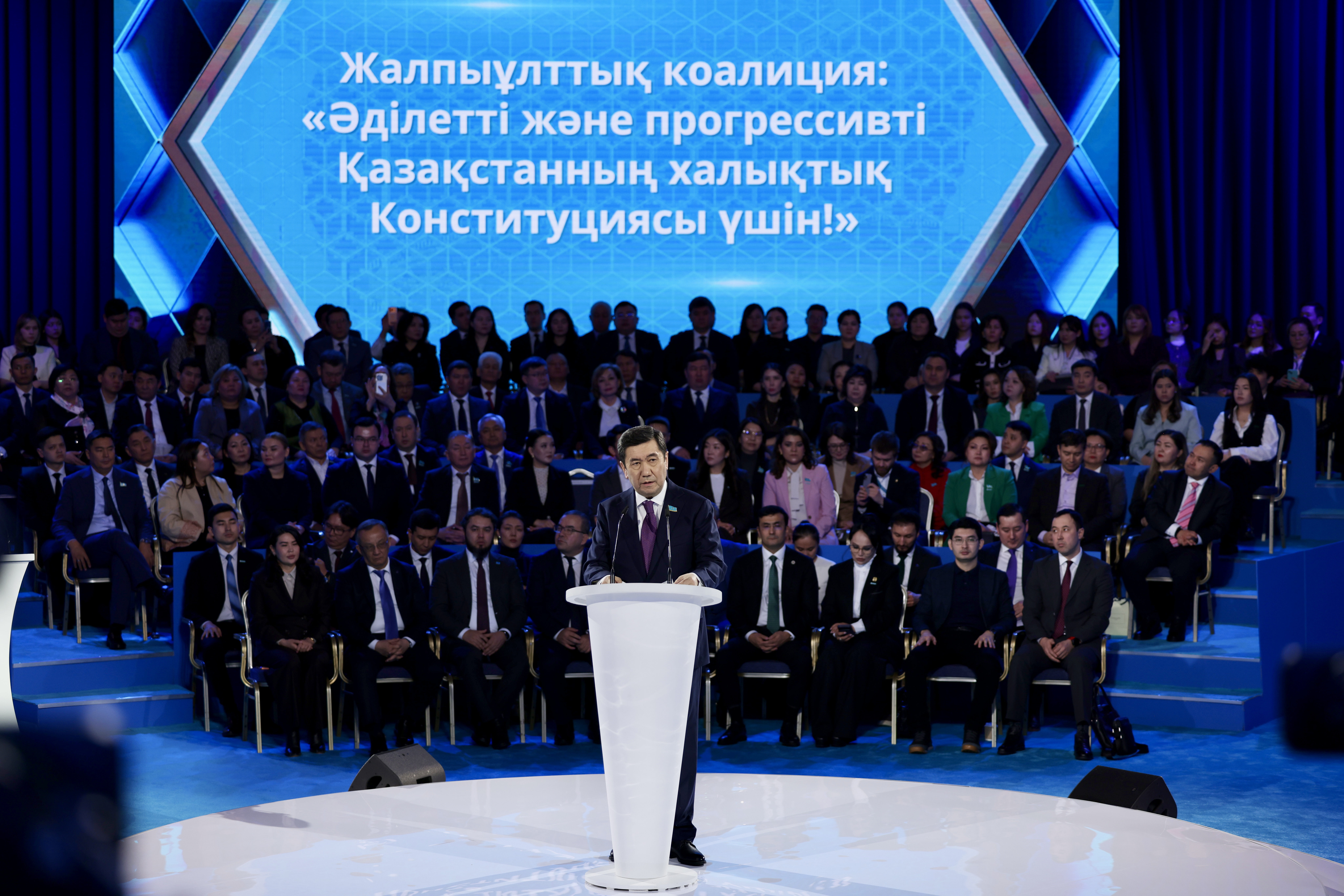 جاڭا كونستيتۋتسيانى قولدايتىن جالپىۇلتتىق كواليتسيا قۇرىلدى