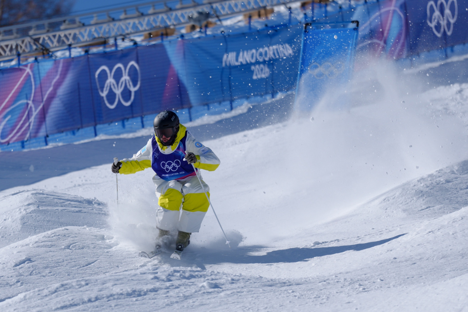 موگۋلشى پاۆەل كولماكوۆ جەكەلەي سىندا جارىس جولىنان شىعىپ قالدى