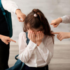 مەكتەپتەگى قىسىم: بالالار اراسىنداعى بۋللينگتىڭ زاردابى قانداي؟