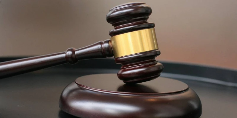 الماتىدا بۇرىنعى جۇبايىنىڭ ىزىنە تۇسكەن ستالكەرگە ۇكىم شىقتى