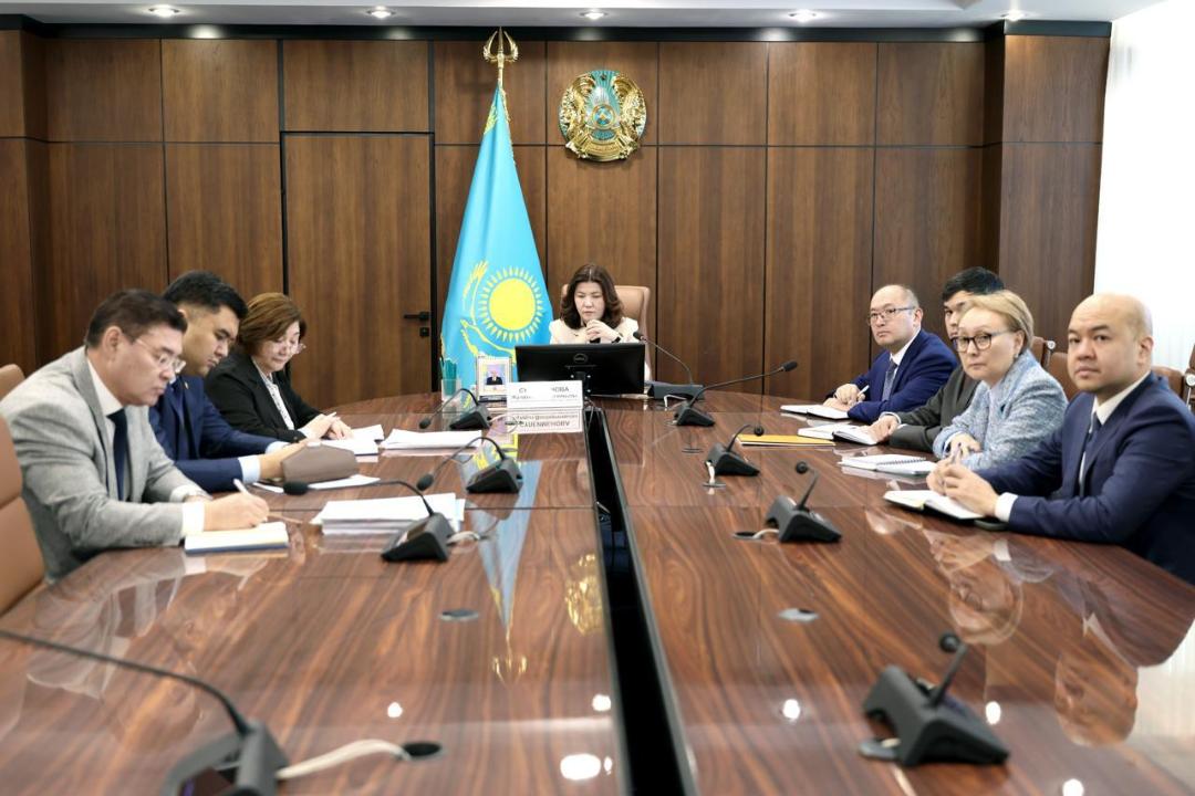 مەكتەپتەردە ەسەپ بەرۋ ءۇشىن وتكىزىلەتىن فورۋمدار مەن جيىندار سانى قىسقارادى