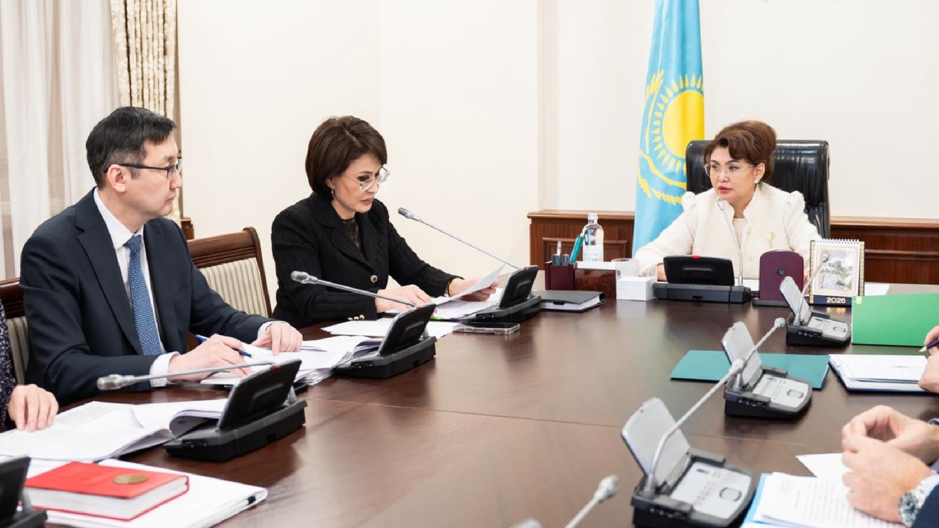 قىزىلشا ناۋقاسىنا قاتىستى ماسەلە تالقىلاندى