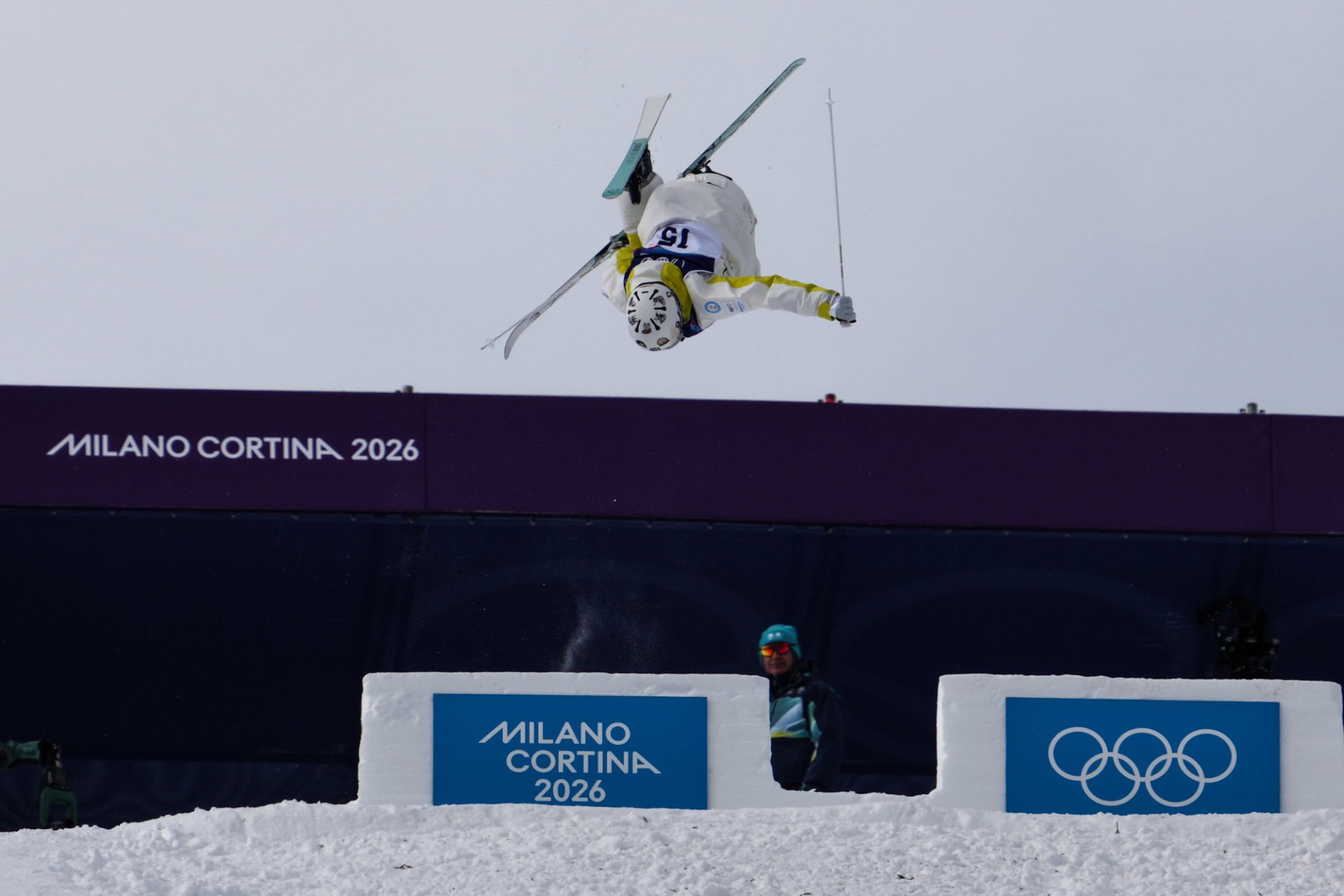 بايگەسىز بەسىنشى كۇن...