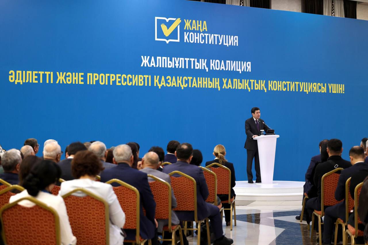 جامبىل وبلىسىنىڭ جۇرتشىلىعى جاڭا كونستيتۋتسيالىق جوباعا قولداۋ ءبىلدىردى