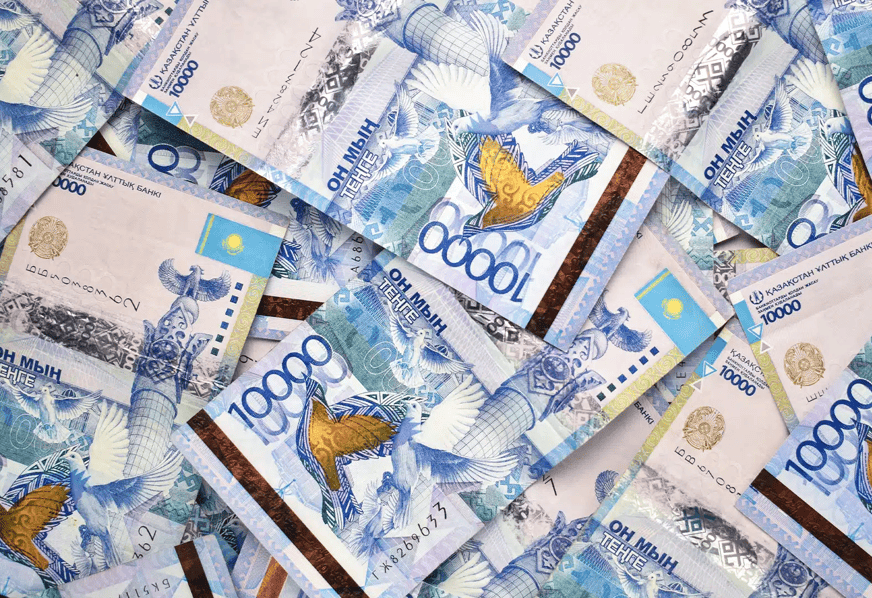 تازا پايدا 7%-عا ءوستى: ءوسىم بويىنشا قاي بانك كوش باستاپ تۇر؟