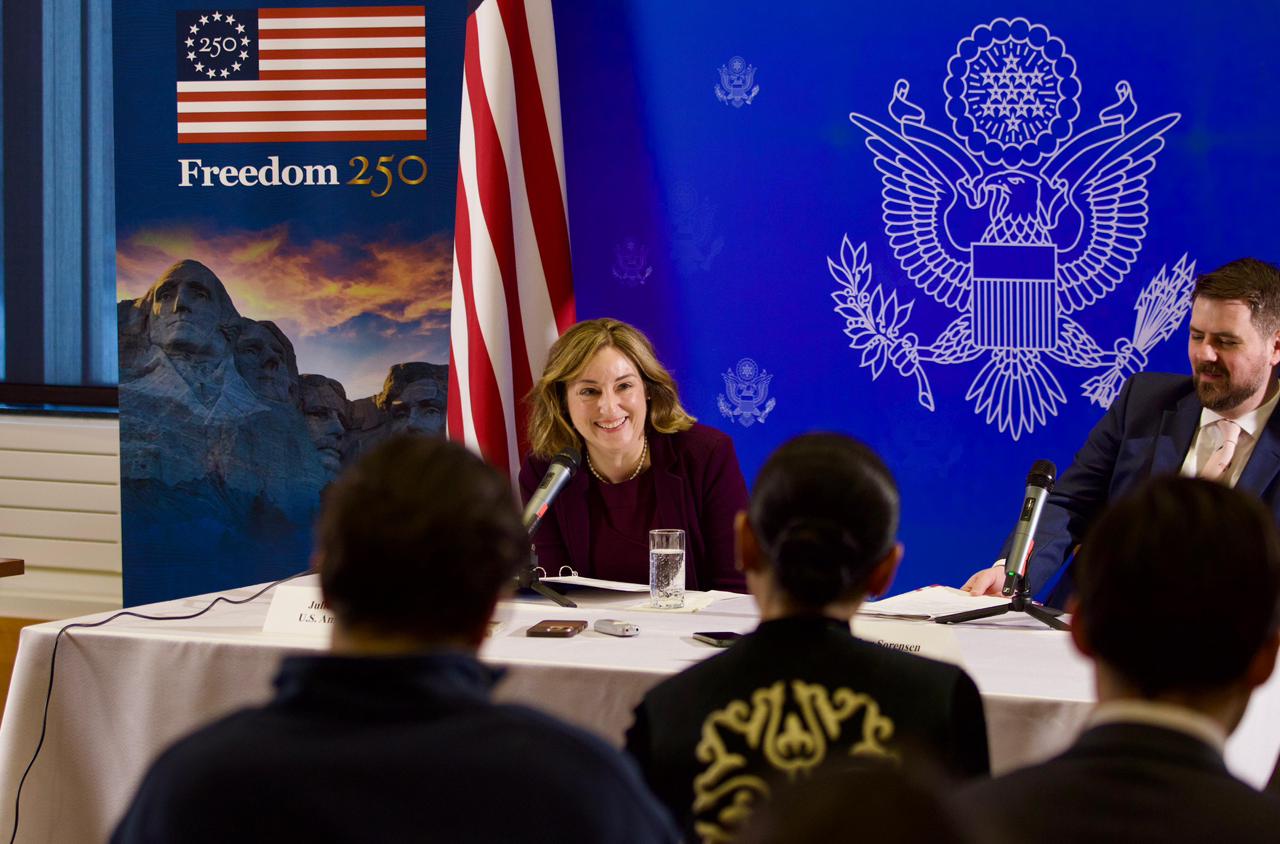 اقش ەلشىسى: ديپلوماتتاردىڭ قازاق ءتىلىن ۇيرەنۋگە قىزىعۋشىلىعى ارتىپ كەلەدى