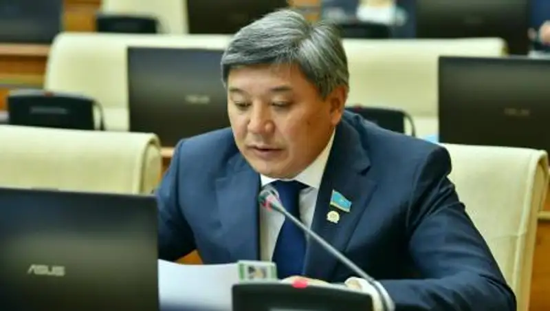 جاۋاپكەرشىلىك جۇكتەيتىن سىندارلى ءسات