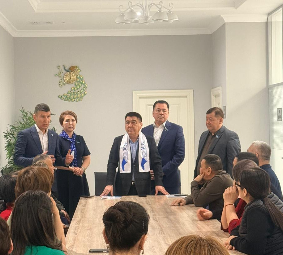 قىزىلوردا وبلىسىندا جاڭا كونستيتۋتسيا جوباسىن قولداۋ بويىنشا ۇگىت-ناسيحات جۇمىستارى ءوتتى