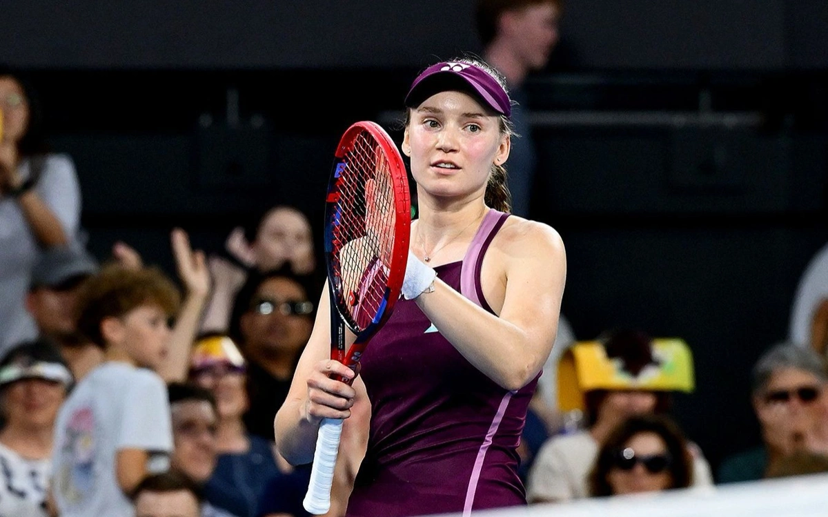 ەلەنا رىباكينا دۋبايداعى WTA 1000 ءتۋرنيرىن ەرتە اياقتاۋعا ءماجبۇر بولدى