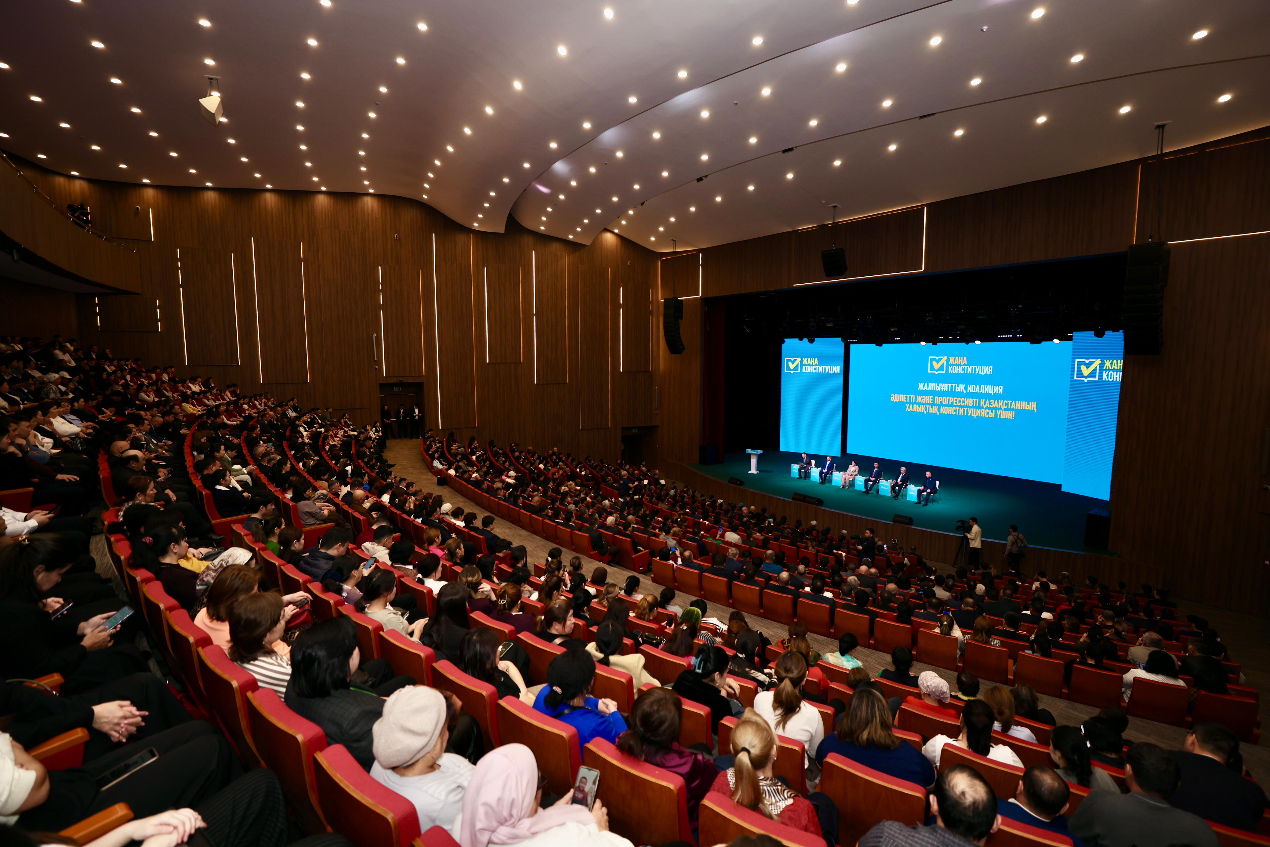 كواليتسيا مۇشەلەرى تۇركىستان جۇرتشىلىعىمەن كەزدەستى