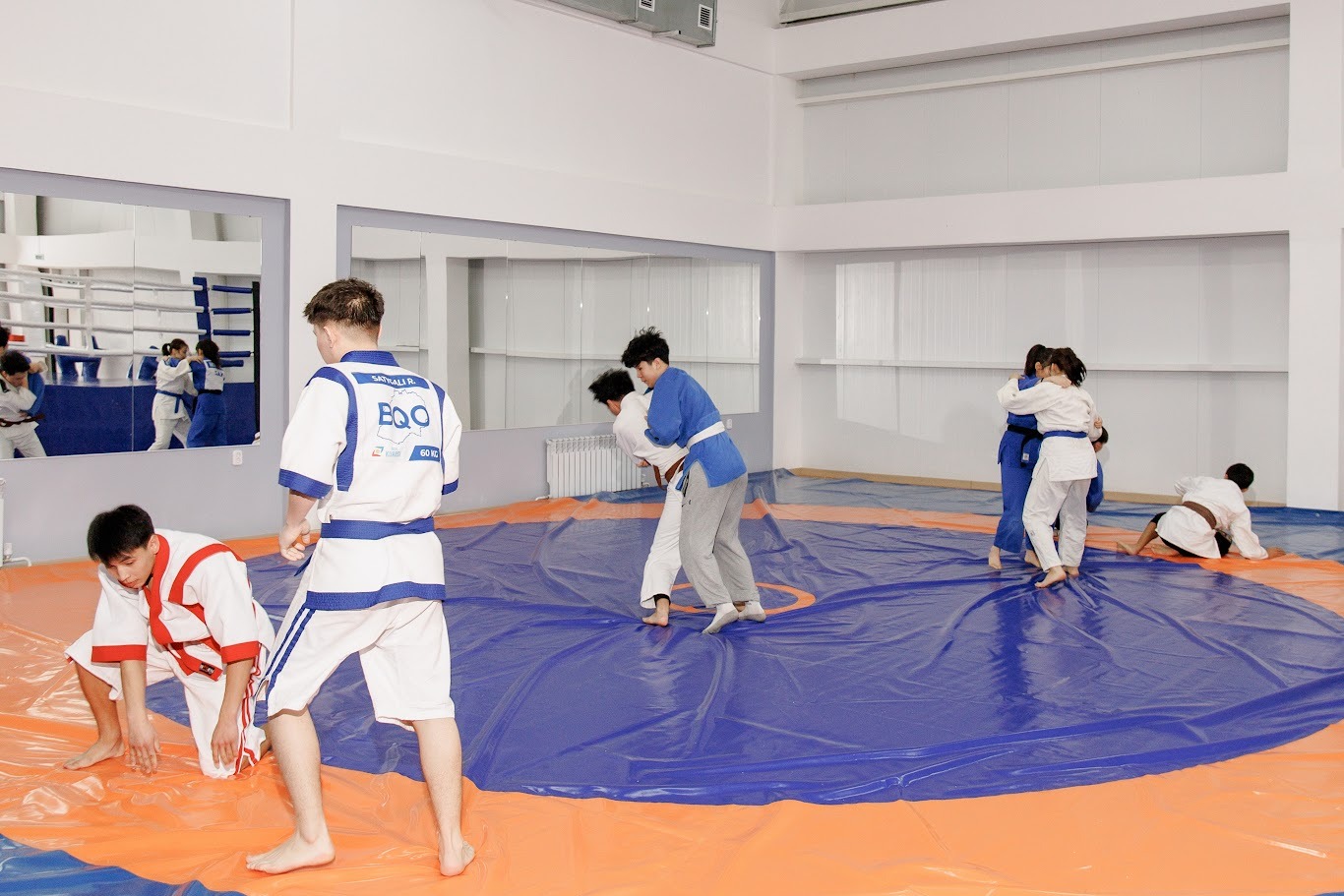 ماحامبەت ۋنيۆەرسيتەتىندە جاڭا سپورت سارايى اشىلدى