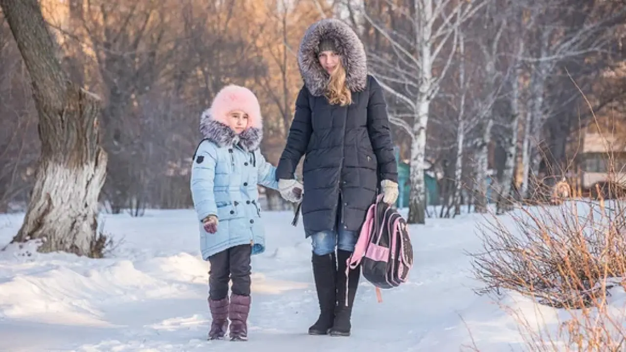 قىزىلشا تىركەلگەن مەكتەپتەرگە ۆاكتسينا الماعان بالالار جىبەرىلمەيدى