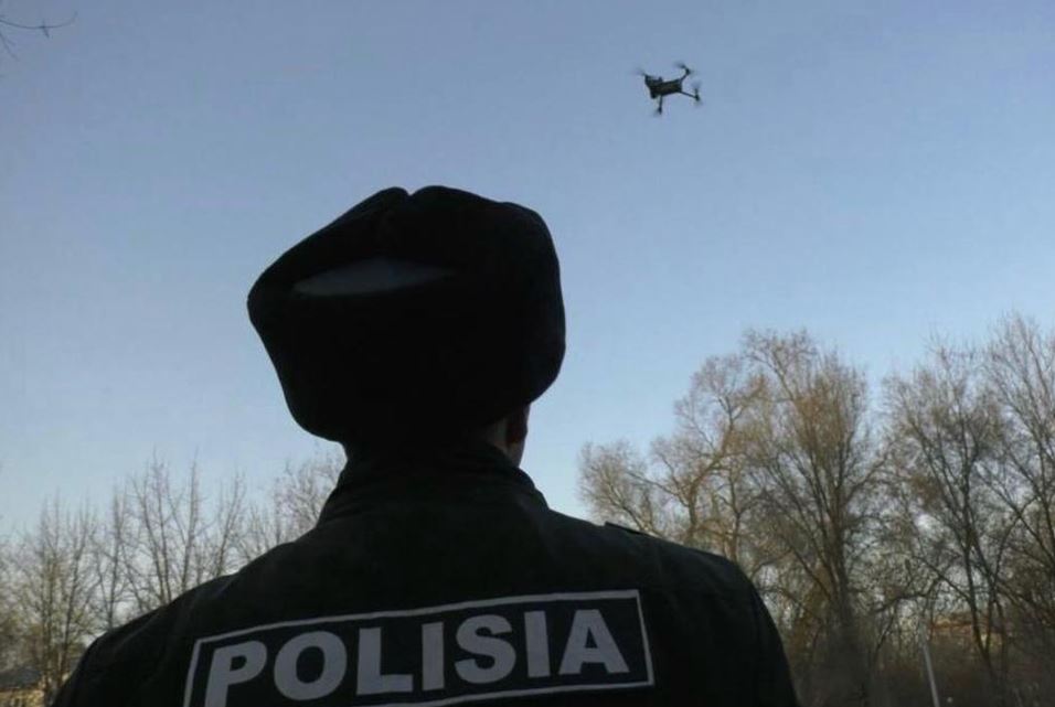 دروندار الماتى پوليتسياسىنا قالاي كومەكتەسەدى؟