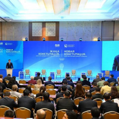 ساراپشىلار قاۋىمداستىعى جاڭا كونستيتۋتسيا جوباسىنىڭ نەگىزگى ەرەجەلەرىن تالقىلادى