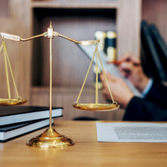 جاڭا كونستيتۋتسيا جوباسىندا ادۆوكاتۋرا مارتەبەسىنىڭ بەكىتىلۋى قانداي ماڭىزعا يە؟