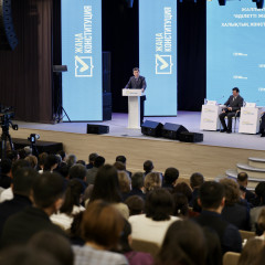 جاڭا كونستيتۋتسيا: اقمولا وبلىسىنىڭ تۇرعىندارى وزدەرىن تولعاندىرعان سۇراقتارىن قويدى