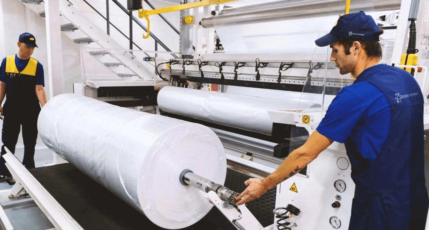 پوليەتيلەن مەن الكيلات: جاڭا وندىرىستەر قازاقستاننىڭ يمپورتقا تاۋەلدىلىگىن ازايتادى