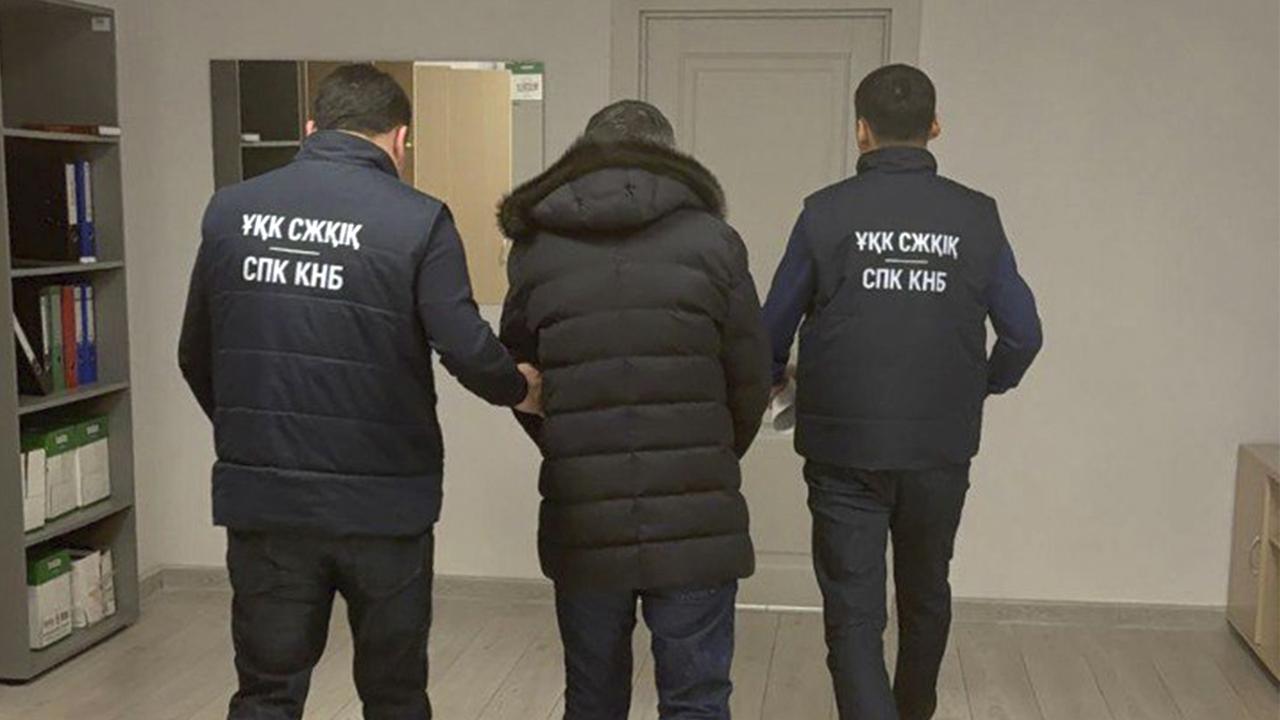 11,4 ملرد تەڭگە زالال: «پروبلەمالىق كرەديتتەر قورىنىڭ» بۇرىنعى توراعاسى ۇستالدى