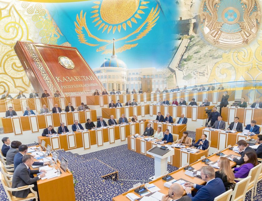 ادىلەتتى قازاقستاننىڭ كونستيتۋتسيالىق كورىنىسى