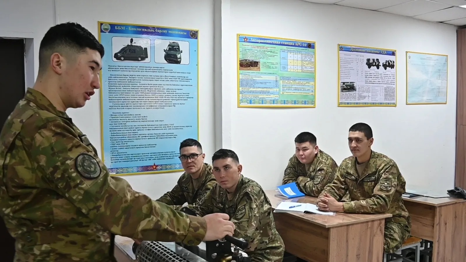 كەلىسىمشارت – كاسىبي ارميانىڭ تىرەگى مە؟