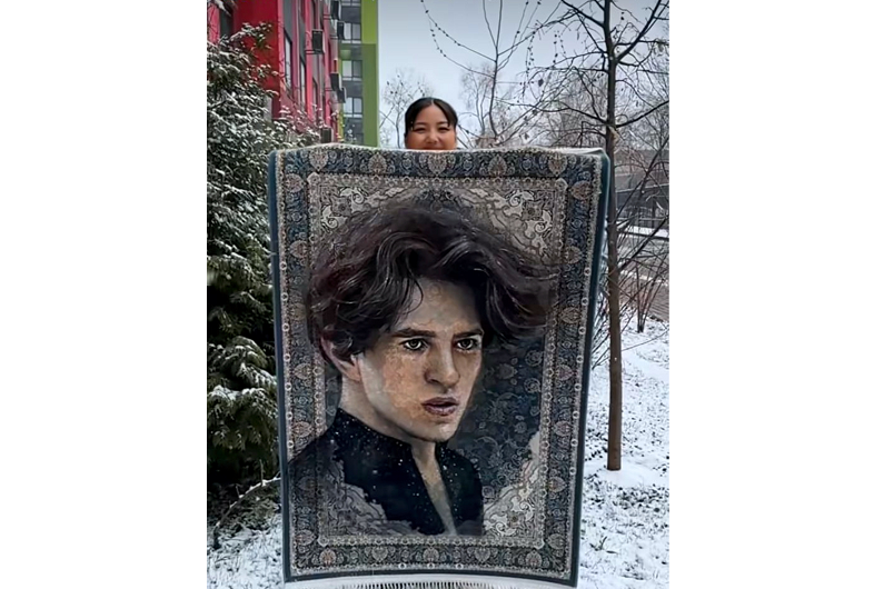 شايدوروۆتىڭ كىلەمدەگى شىنايى بەينەسى