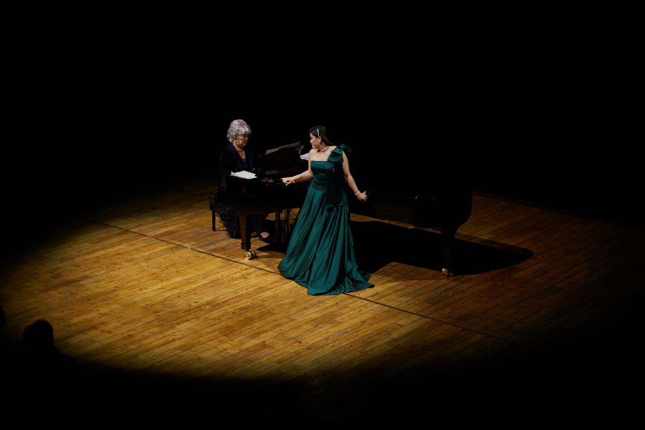 سەزىم سەلت ەتكەن كەش