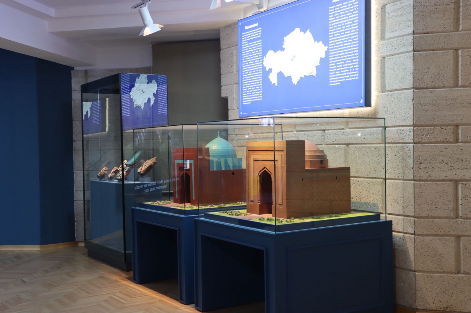 التىن وردا تاريحىنان سىر شەرتەدى