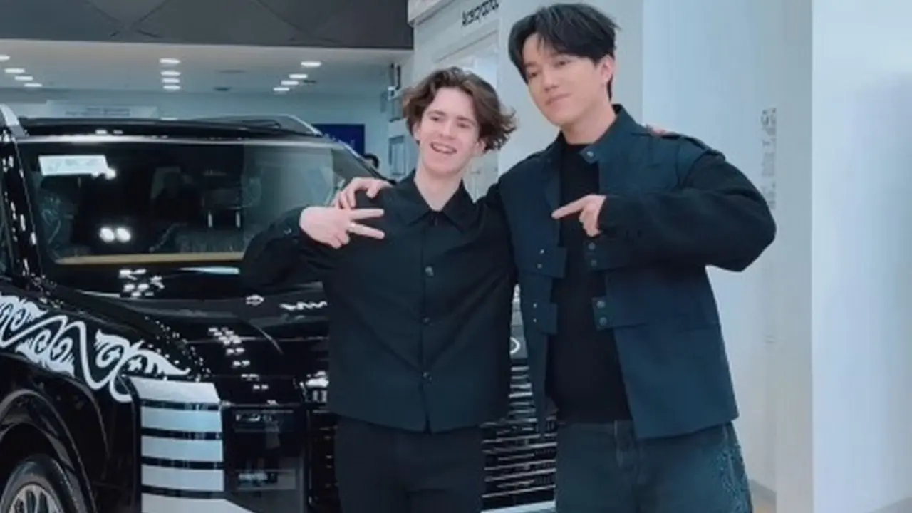 ديماش قۇدايبەرگەن ميحايل شايدوروۆقا ۋادە ەتكەن اۆتوكولىگىن تابىستادى