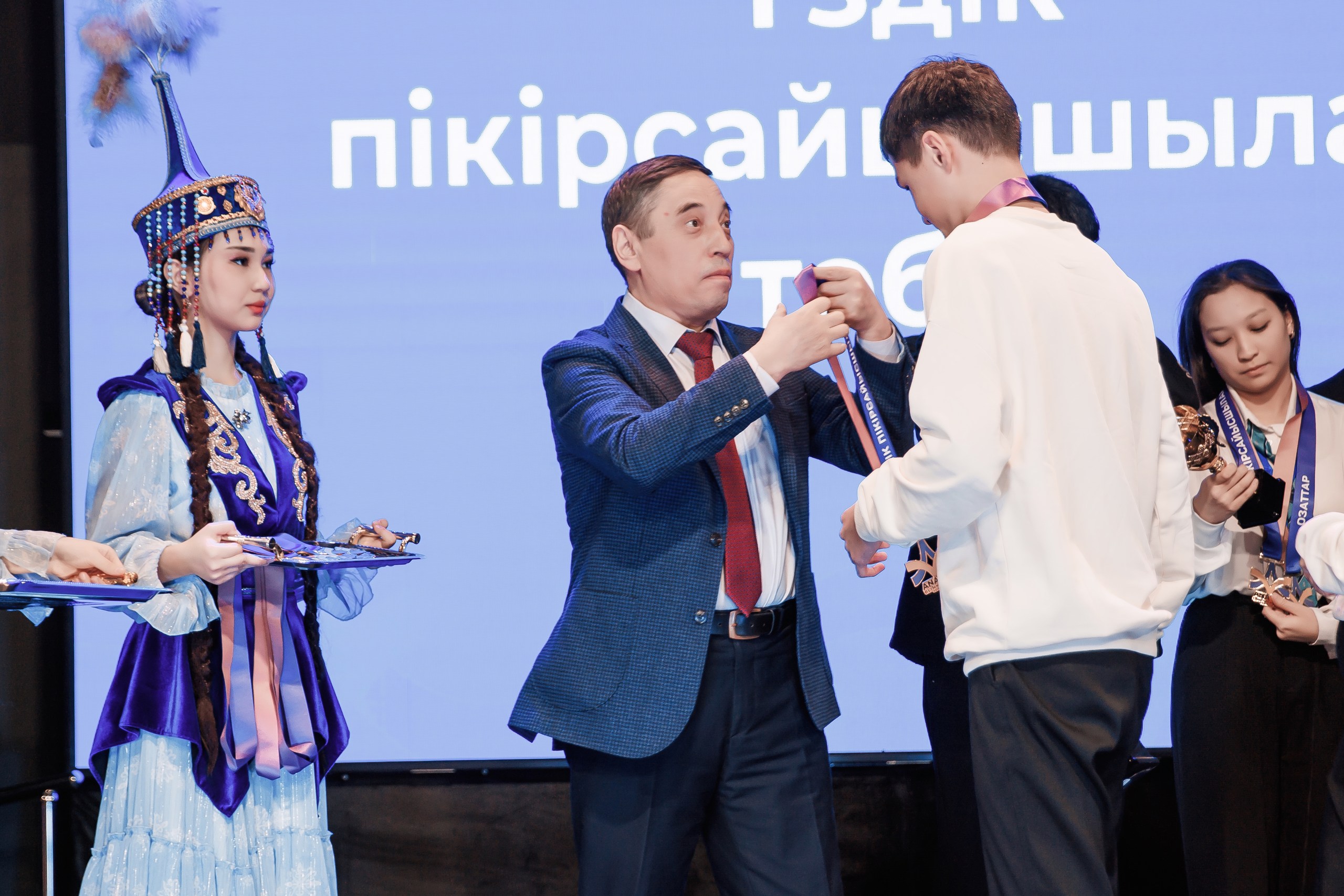 استانادا «انا ءتىلى» رەسپۋبليكالىق زياتكەرلىك وليمپياداسىنىڭ جەڭىمپازدارى ماراپاتتالدى