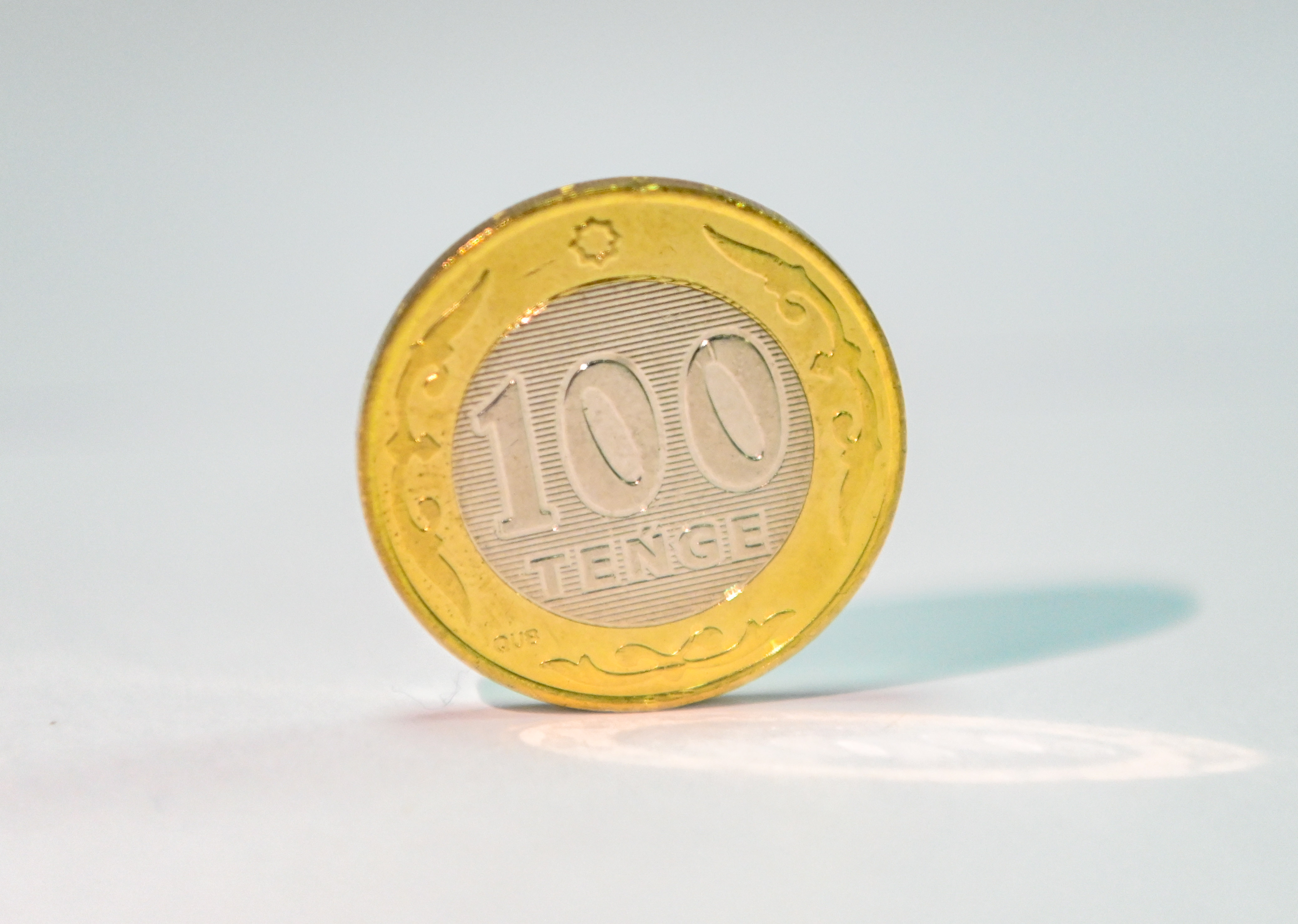 اقپان ايىندا تەڭگە باعامى قالاي وزگەردى؟