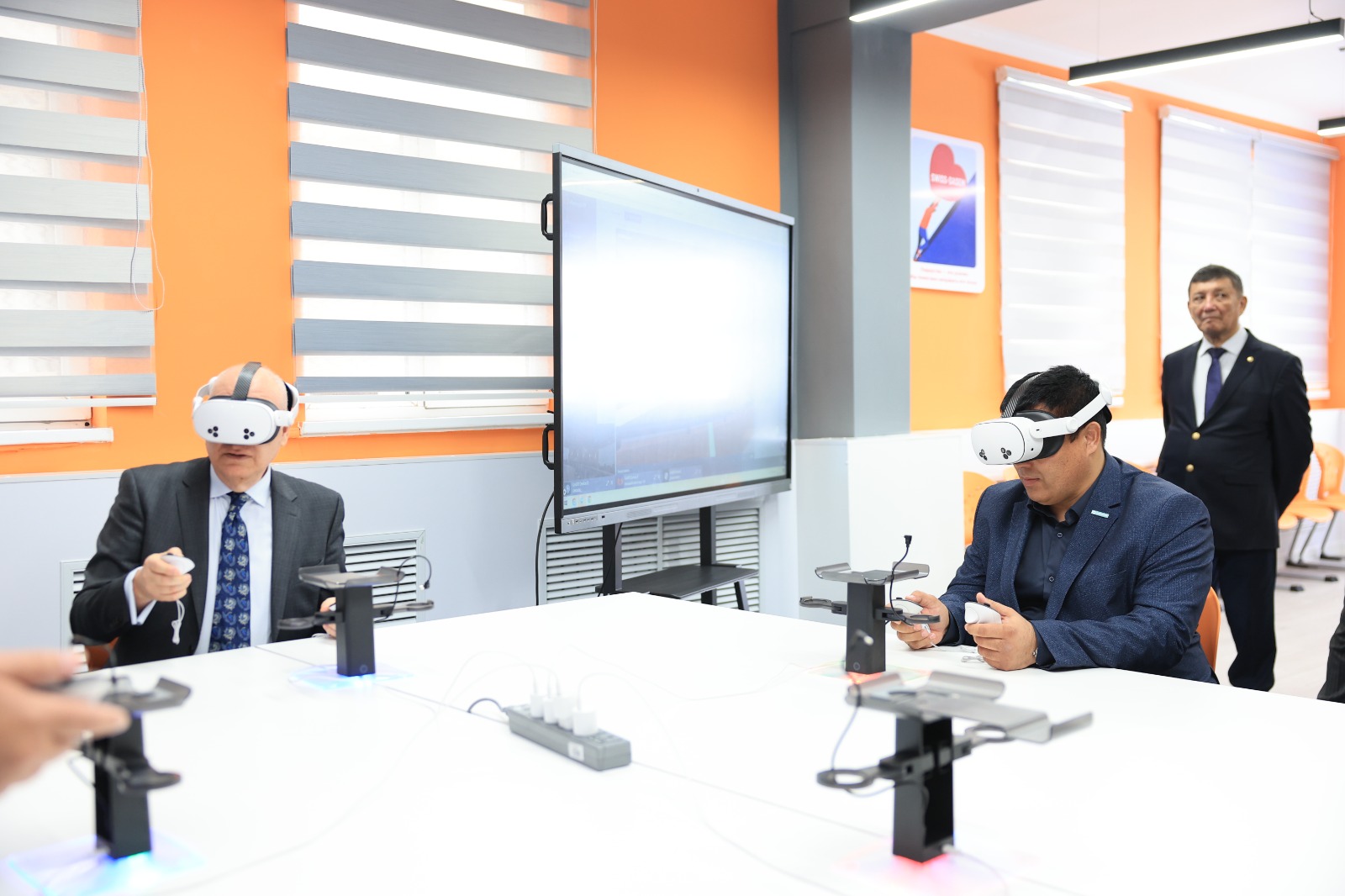 شۆەيتساريانىڭ بيزنەس مەكتەبى بولاشاق كاسىپكەرلەردى دايارلايدى