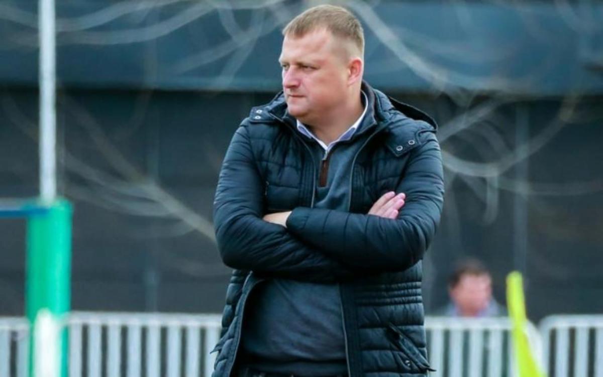 «اتىراۋ» فۋتبول كلۋبىنىڭ باس باپكەرى قىزمەتىنەن كەتتى