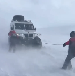 قاراعاندى وبلىسىندا قار قۇرساۋىنان 2 ادام قۇتقارىلدى