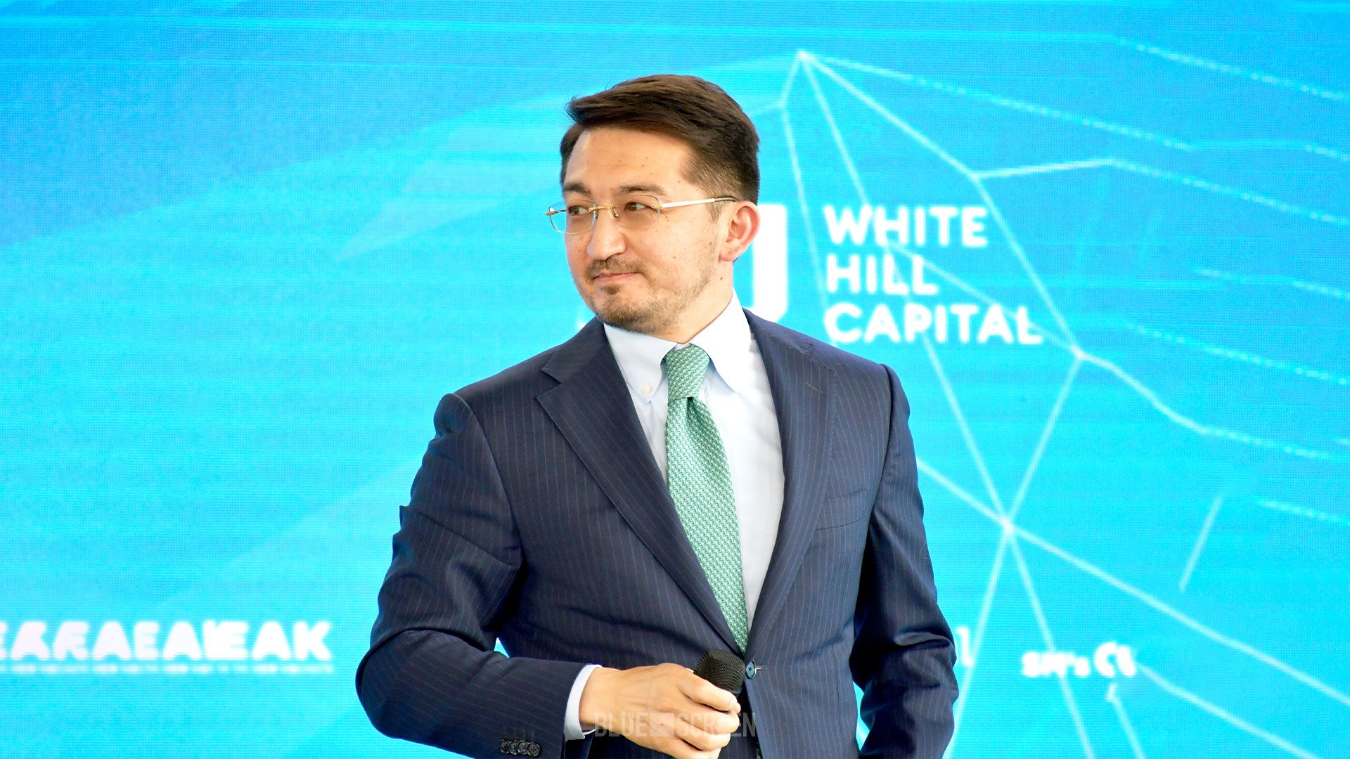 جاسلان ماديەۆ: تسيفرلىق داۋىردە دەربەس دەرەكتەردى قورعاۋ ماسەلەسى ەرەكشە ماڭىزعا يە