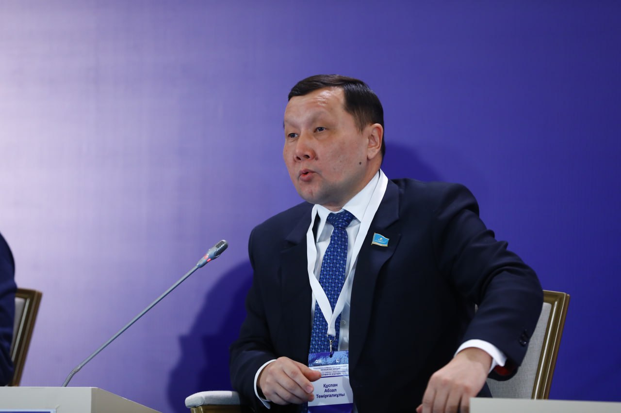 ابزال قۇسپان: جاڭا كونستيتۋتسيا ادامعا باعىتتالعان مەملەكەتتىك باسقارۋدىڭ جاڭا فيلوسوفياسىن قالىپتاستىرادى