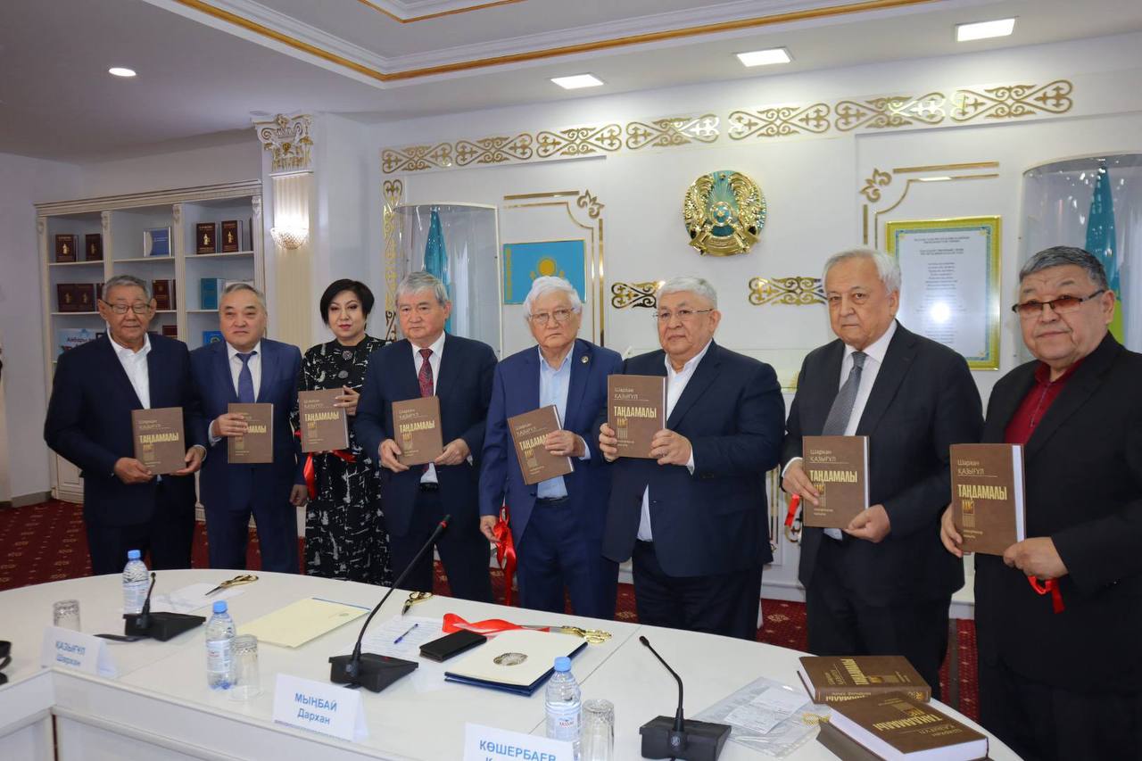 قالامگەردىڭ تاڭدامالىسى تانىستىرىلدى